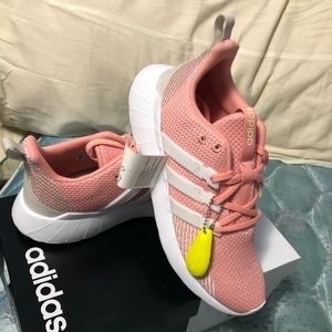 Adidas Questar Flow Shoes
